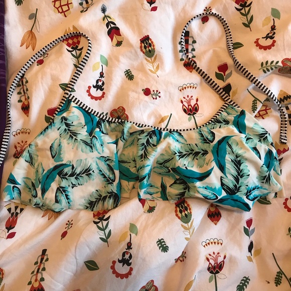 Bikini top - Picture 1 of 2